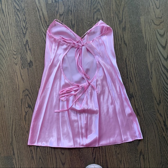 Pink nightie - Picture 3 of 4
